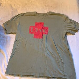 Official shirt from the band Live.